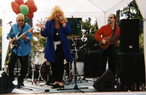 1996